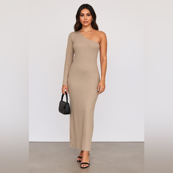 PrettyLittleThing Dresses & Skirts - NWT PrettyLittleThing One-Shoulder Bodycon Maxi Sweater Dress Beige Tan Size 4
